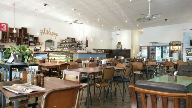 1c47c9ba20d0ba4108c605df53a19dbc_-victoria-macedon-ranges-shire-gisborne-3-little-pigs-03-5428-3123html-1.jpg
