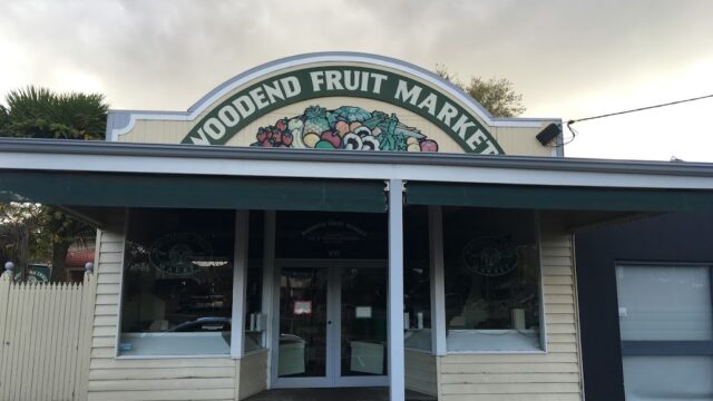 56fa640424042d7d48f245adcdc7fc31_-victoria-macedon-ranges-shire-woodend-woodend-fruit-market-03-5427-2223html-1.jpg