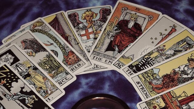5ab056471cf605dbf4b4aef68186eea3_-victoria-macedon-ranges-shire-lancefield-purple-moon-tarot-0417-327-847html-1.jpg