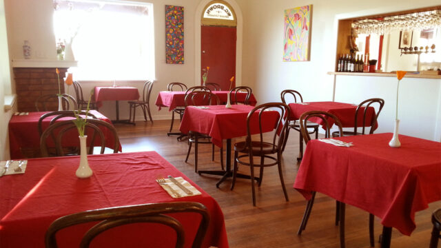 610e6f8e8395e4ce5c420d2294fff874_-victoria-mount-alexander-shire-elphinstone-elphinstone-hotelhtml.jpg