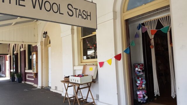 674bff737810db7f72b28fb2edc0cfa7_-victoria-mount-alexander-shire-maldon-the-wool-stashhtml.jpg