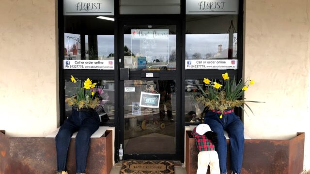 88f61562ac3614515a9ac12ba0e8aee1_-victoria-macedon-ranges-shire-kyneton-about-flowers-kyneton-03-5422-7779html-1.jpg