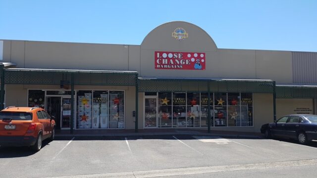 b062a35c9069801672f5b2b3ca5be9be_-victoria-macedon-ranges-shire-woodend-loose-change-bargains-03-5427-4466html.jpg