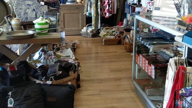 c290a711f1fa22bb38aa2434ed333cbb_-victoria-macedon-ranges-shire-woodend-mort-pestle-the-kitchen-shophtml.jpg